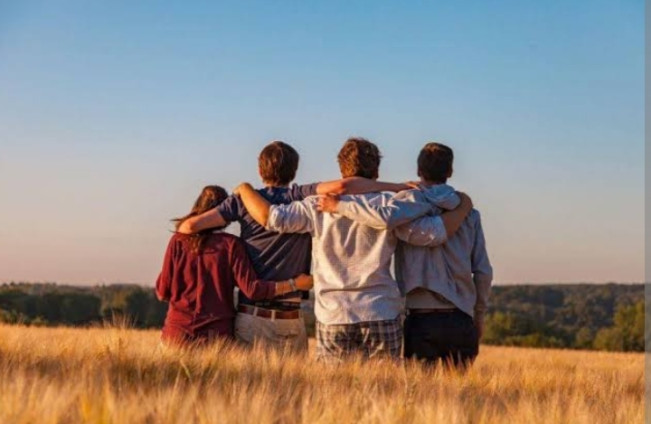 Ilustrasi Watak Jumat Wage, nyaman diajak berteman. [Int]